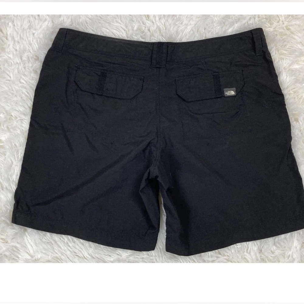 The North Face Women’s Black Hiking size 8 Shorts